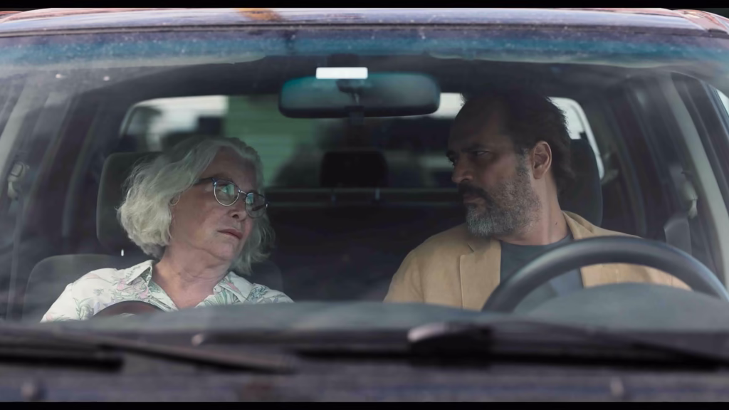 O Da Bir Şey Mi Film İncelemesi Arakat Mag 2025 44 İstanbul Film Festivali Pelin Esmer Timuçin Esen Merve Asya Özgür İpek Bilgin