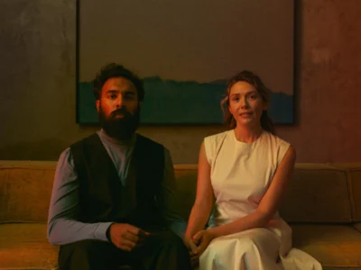 The Assessment Film İncelemesi Arakat Mag 2024 Prime Video Fleur Fortune Alicia Vikander Elizabeth Olsen Himesh Patel Seçilim Filmi