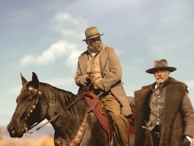 The Unholy Trinity Film İncelemesi Arakat Mag 2024 Richard Gray Pierce Brosnan Samuel L Jackson Brandon Lessard