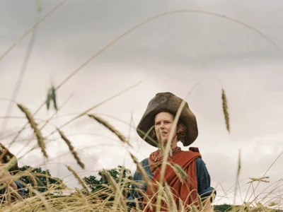 Harvest Film İncelemesi Arakat Mag 2024 Athina Rachel Tsangari Caleb Landry Jones Harry Melling Frank Dillane header