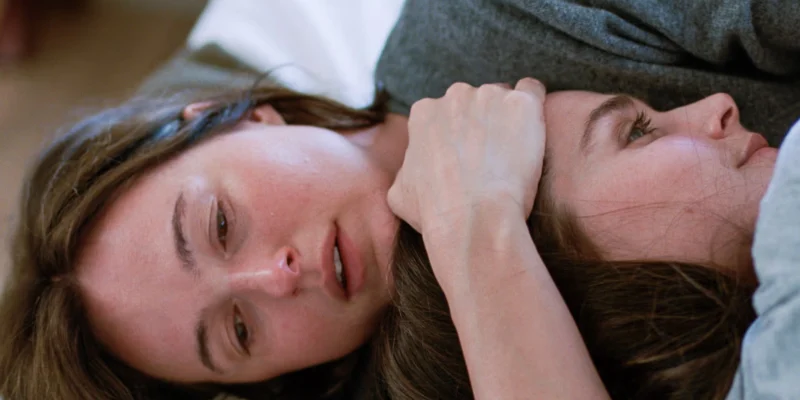 Sentimental Value Film İncelemesi Arakat Mag 2025 MUBI Filmekimi Ayvalık Film Festivali Joachim Trier Renate Reinsve Stellan Skarsgard Elle Fanning Manevi Değerler