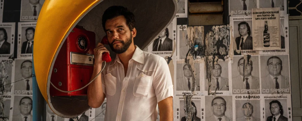 The Secret Agent Film İnceleme Arakat Mag 2025 Filmekimi Kleber Mendonça Filho Wagner Moura Maria Fernanda Cândido Gabriel Leone