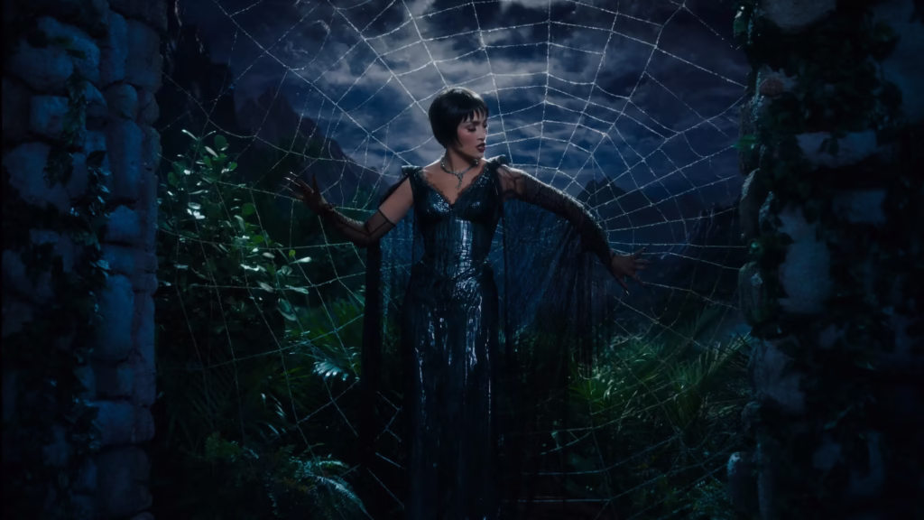 Kiss of the Spider Woman Film İncelemesi Arakat Mag 2025 Filmekimi Bill Condon Diego Luna Tonatiuh Jennifer Lopez