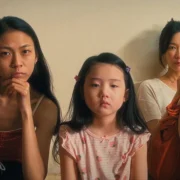 Left Handed Girl Film İncelemesi Arakat Mag 2025 Netflix Türkiye Shih-Ching Tsou Esther K Chae Janel Tsai Nina Ye