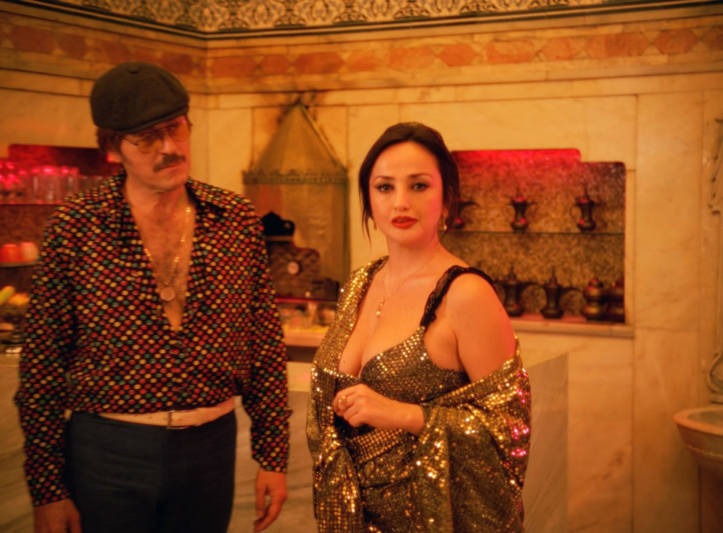 Parçalı Yıllar Film İncelemesi Arakat Mag 2025 Antalya Altın Portakal Ulusal Uzun Metraj Hasan Tolga Pulat Yetkin Dikinciler Mine Çayıroğlu Umut Aciboga Vahdet Çakar