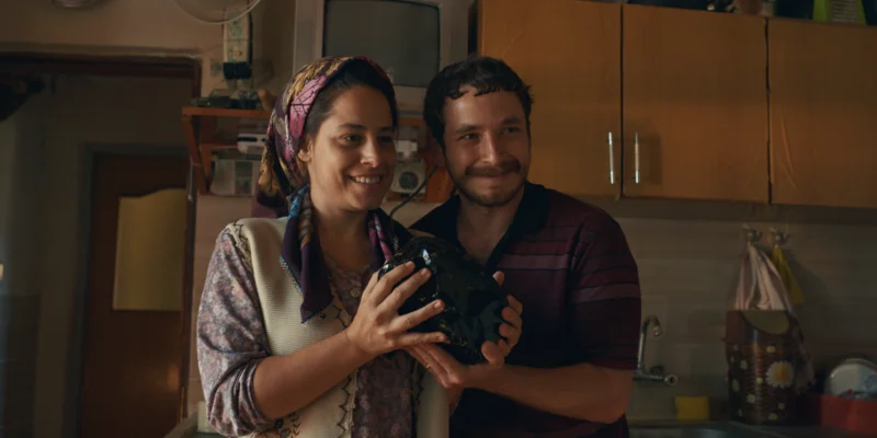 Sahibinden Rahmet Film İncelemesi Arakat Mag 2025 Emre Sert Gözde Yetişkin Cem Yiğit Üzümoğlu Aslı İnandık Sarp Akkaya