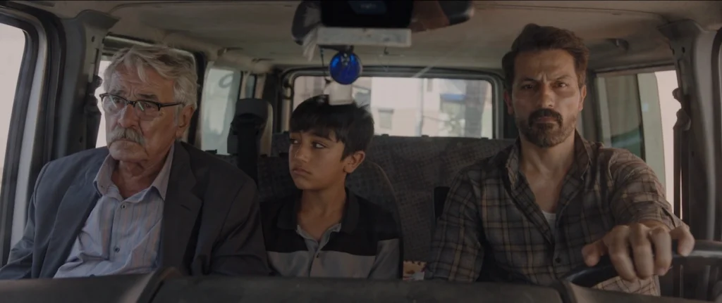 Tunç Davut ile Kesilmiş Bir Ağaç Gibi Filmi Üzerine Röportaj Antalya Uzun Metraj Yönetmenler Arakat Mag 2025