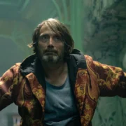 Dust Bunny Film İncelemesi Arakat Mag 2025 Bryan Fuller Mads Mikkelsen Sophie Sloan Sheila Atim