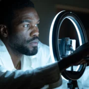 Wonder Man 1 Sezon Dizi İncelemesi Arakat Mag 2026 Disney+ Destin Daniel Cretton Yahya Abdul-Mateen II Ben Kingsley Demetrius Grosse