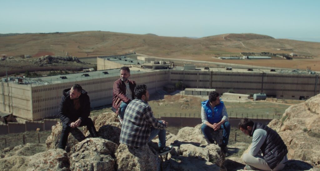 The Other Side of the Sun Film İncelemesi Arakat Mag 2026 Berlinale Tawfik Sabouni Abdelkafi Alhaj Mahmoud Alqadah Mohammad Hamki