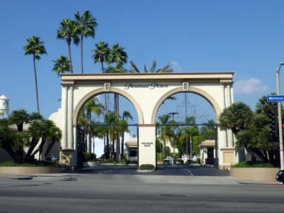 Paramount, Warner Bros Birleşmesi İçin Sinemalara Söz Verdi